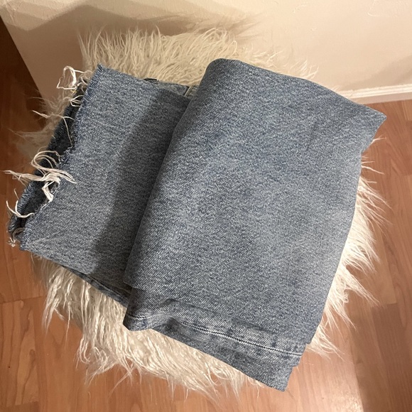 Anine Bing Jackie Straight Leg Jeans in Blue
Size 25 - Picture 6 of 11